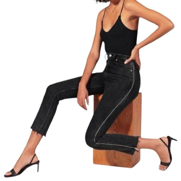Abercrombie Black Ultra High Rise Side Zipper Mom Jeans - Picture 2 of 8